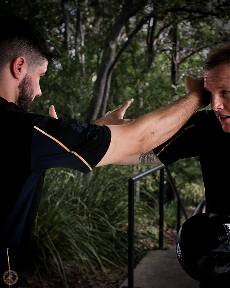 ArakanMA's tweet image. You don’t wait for pressure to learn a response.
You train it — again and again — until it’s yours.
#DFND #TrainToReact #Backfist #RealWorldSkills #SelfDefenceTraining