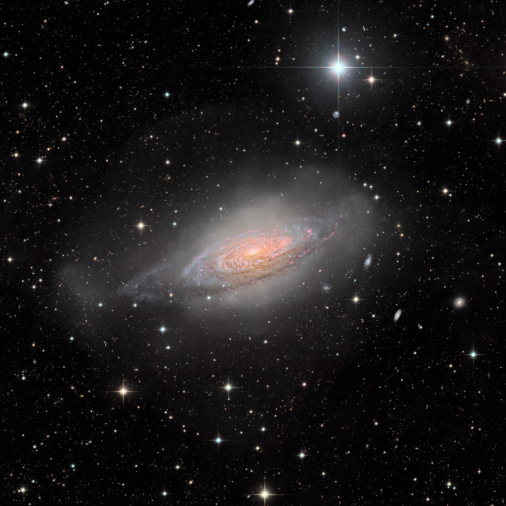 Meandro's tweet image. #nasa NGC3521