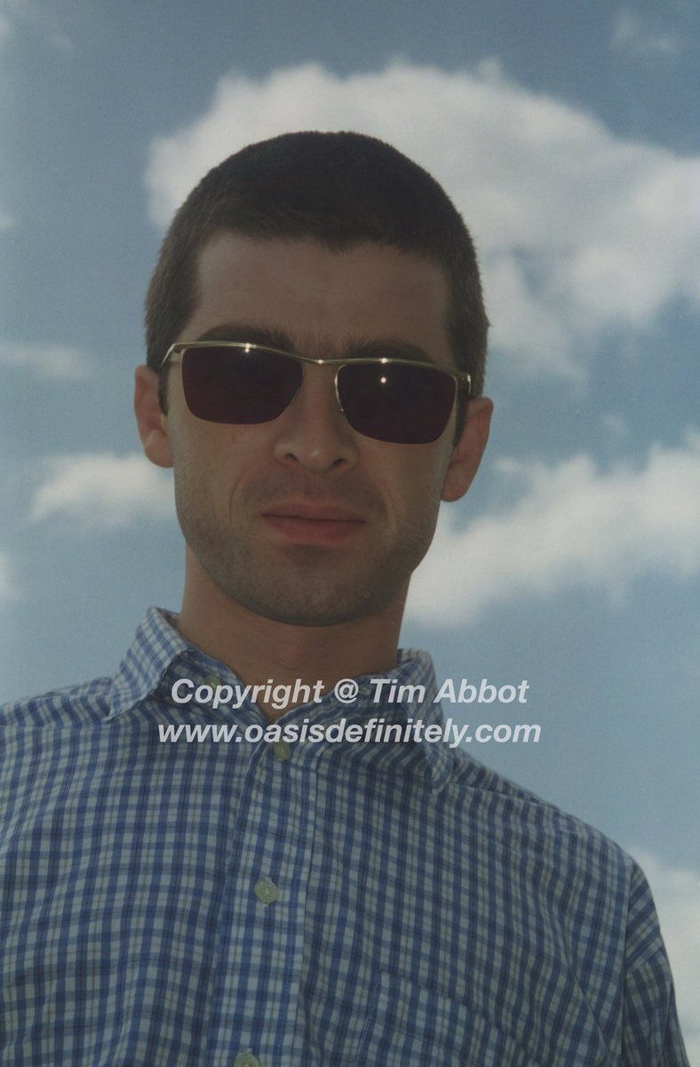 oasislosttapes's tweet photo. An icon mid-tour. The Chief @NoelGallagher, sunglasses on, caught in a rare moment from the U.S. leg.

Featured in our new book OasisDefinitely, and also available as a limited edition print from our shop. https://t.co/oO30XwMtei 

#oasisdefinitely #losttapestour #oasis #Oasis25 https://t.co/VW0P22mvqz