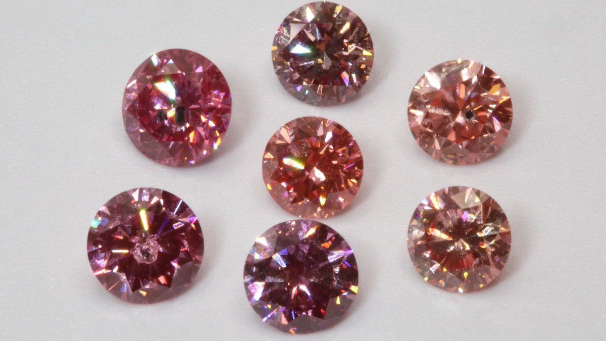 Don’t miss our Diamond Grading &amp; Identification Lab Class 💎 

This 5-day in-person diamond grading course with a final exam will take place at Gem-A London, from July 7, 2025. 

Secure your place: gem-a.com/education/stud…

📸 Synthetic HPHT pink diamonds, Gabriel Kleinberg.
