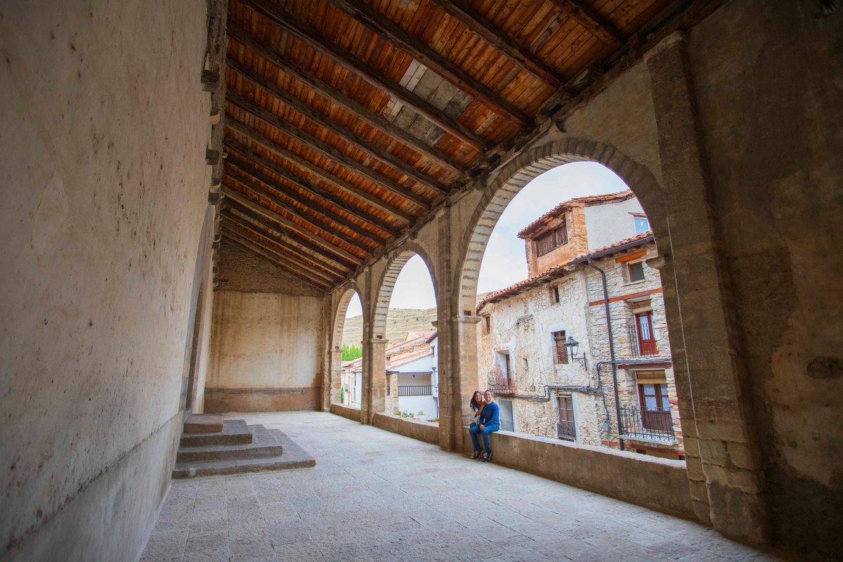✅ Comienza la ejecución de la estrategia de revitalización patrimonial en Villarroya de los Pinares

📍 Se acometerán trabajos de restauración del interior del atrio de la iglesia de la mano de la Fundación Santa María de Albarracín

👉Más información:
facebook.com/ComarcaMaestra…