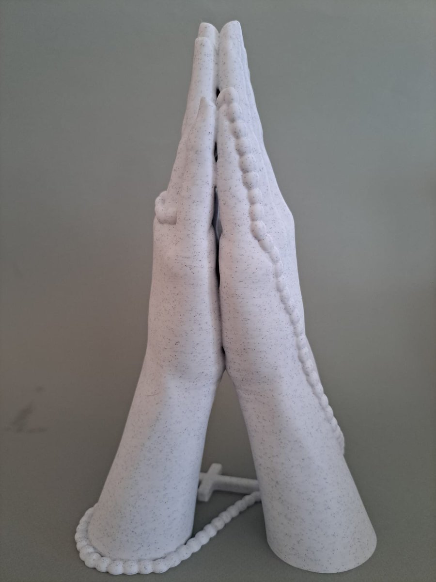 Guns3dprinting's tweet photo. 3D DECOR TWO HANDS PRAYING WITH CROSS DETAIL IN MARBLE COLOUR

#3D #3DPRINTING #3DPRINT #3DART #3DDESIGN #3DANIMATION

📐 DIMENSIONS : X = 15,4 CM / Y =10 CM / Z = 25 CM
⏲️ PRINT TIME : 6 HOURS
⚫ FILAMENT : FILAMENT CREALITY PLA MARBLE
🚅 PRINT SPEED : 80 mm/s https://t.co/85AEsfirz5