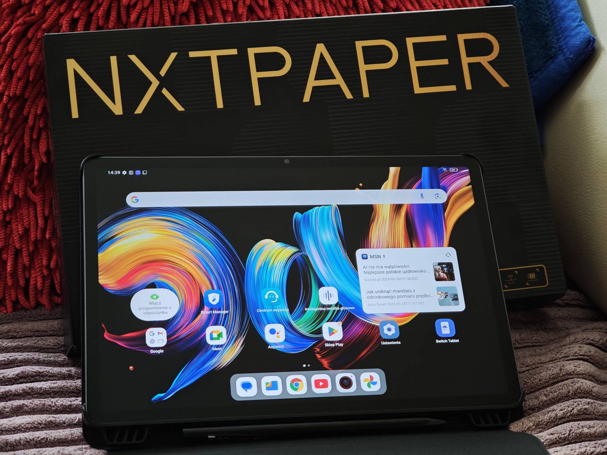 TECHNOSenior1's tweet image. ✍️W dobie cyfrowego przeładowania nasze oczy potrzebują więcej troski niż kiedykolwiek wcześniej. Czy długie godziny przed ekranem muszą oznaczać zmęczony wzrok i bóle głowy? #TCLNXTPAPER11Plus udowadnia, że nie. Czy warto? 
@TCL_Global 
#własnytest
techno-senior.com/2025/06/19/%e2…