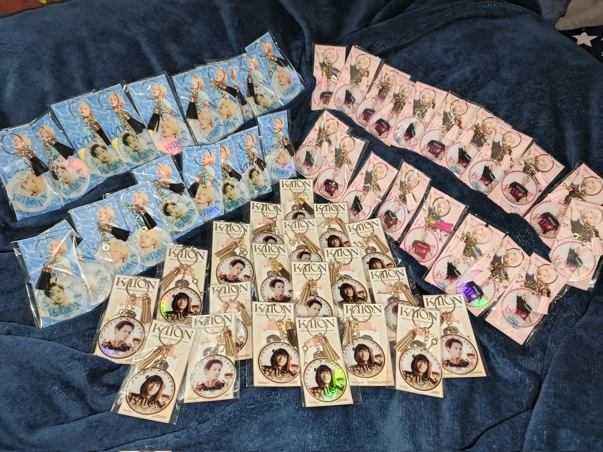 LG_rainEXO's tweet photo. Here another progress
Done packing the acrylic keychains ๐ฉท
#KaiOn_in_Manila
#KaiExo
#EXO_KAI
#ERIGOM #EXONINI
#FANSUPPORTforKAI https://t.co/ii2uVJCVq3