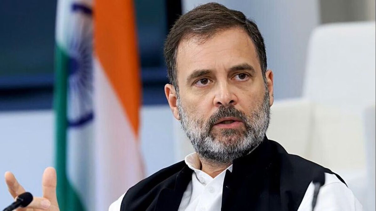 लोकसभा में नेता प्रतिपक्ष श्री राहुल गांधी जी को जन्मदिन की हार्दिक शुभकामनाएं। 
मैं ईश्वर से आपके उत्तम स्वास्थ्य एवं दीर्घायु जीवन काल की कामना करता हूं।
<a href="/RahulGandhi/">Rahul Gandhi</a>