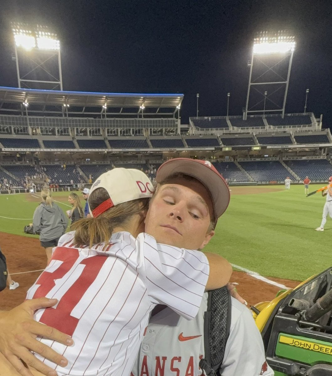 cmallison0811's tweet image. He lived out a dream not many accomplish..he never gave up...I can't be more proud but tonight I'm so sad it's over..