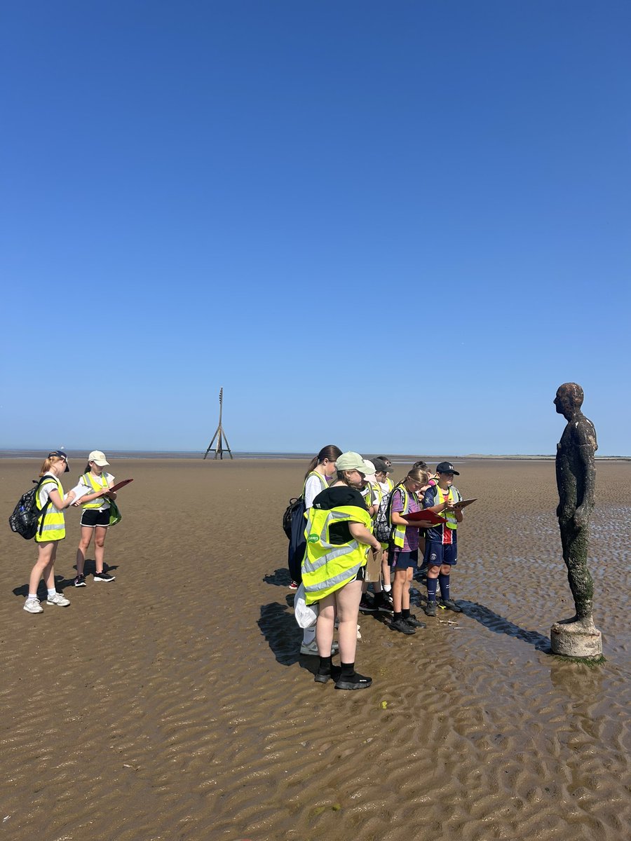 Y5Redgate's tweet image. A beautiful morning to be at Cosby beach with the @IronMenCrosby thinking about who number 14 is and where he came from. ☀️ 🌊 💙#RCPEnglish #RCPArt #LearningoutsideTheClassroom