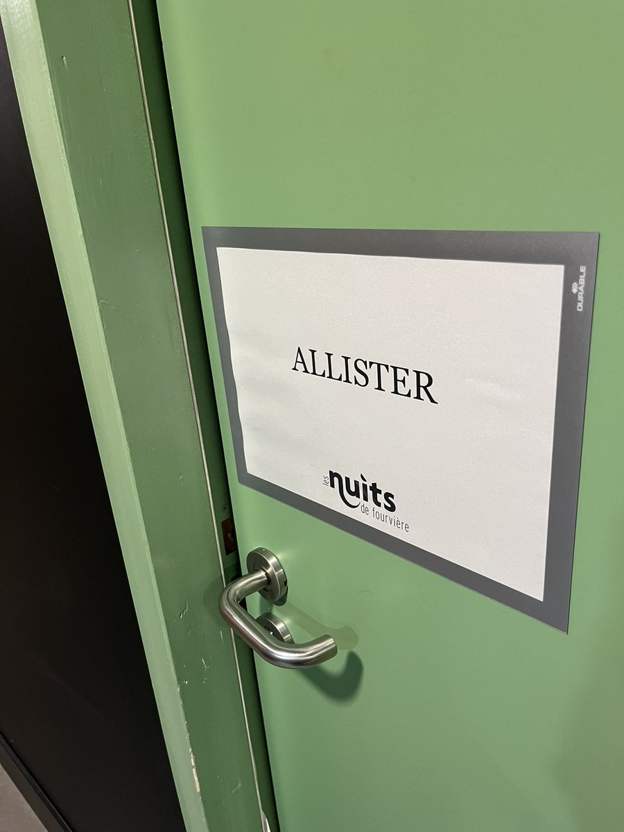 Merci @nuitsdefourviere !
Thank you team Grace for these two weeks and a half working together 🎸🕺🏻 and the great shows in this magical venue. 
Until we meet again 🤘🏻
#rehearsaldirector