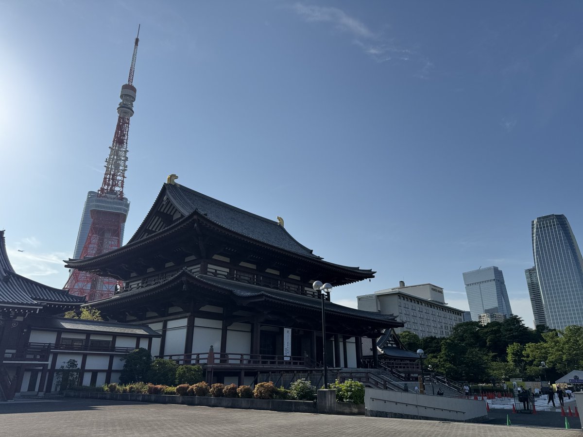 🕯100万人のキャンドルナイト2025夏至
＜いよいよ、明日です＞今日の増上寺です
いつもは雨が心配な100万人のキャンドルナイトですが、明日は暑さ対策が必要です。お散歩やお買物のついで、会社帰りに立寄ってみませんか？
お問合：100万人のキャンドルナイトホームページへ
candle-night.tokyo