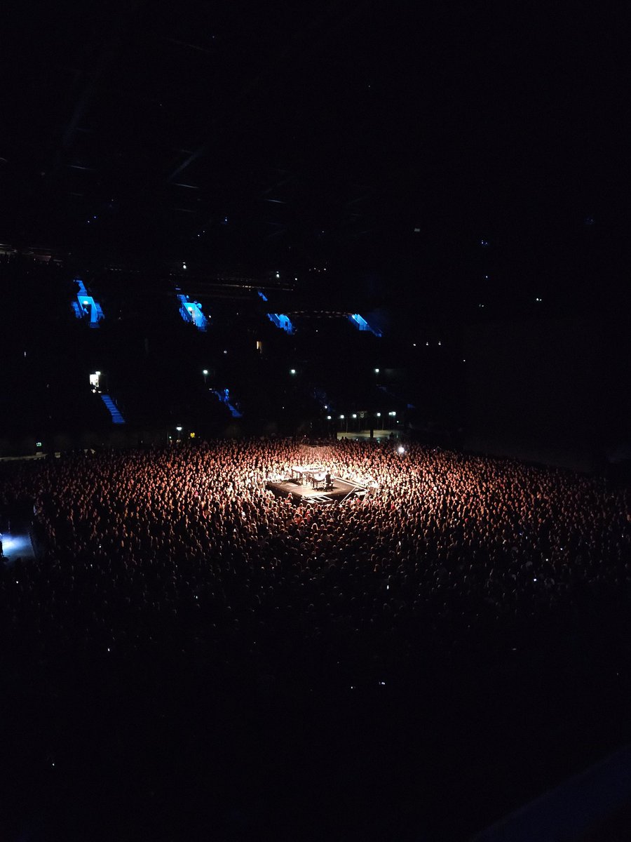 Higgy__Smalls's tweet image. Saw @nineinchnails at @TheCoopLive on Tuesday night. Incredible gig. The performance, the lighting and the staging were all amazing. Been waiting 30 years to see them and they did not disappoint.