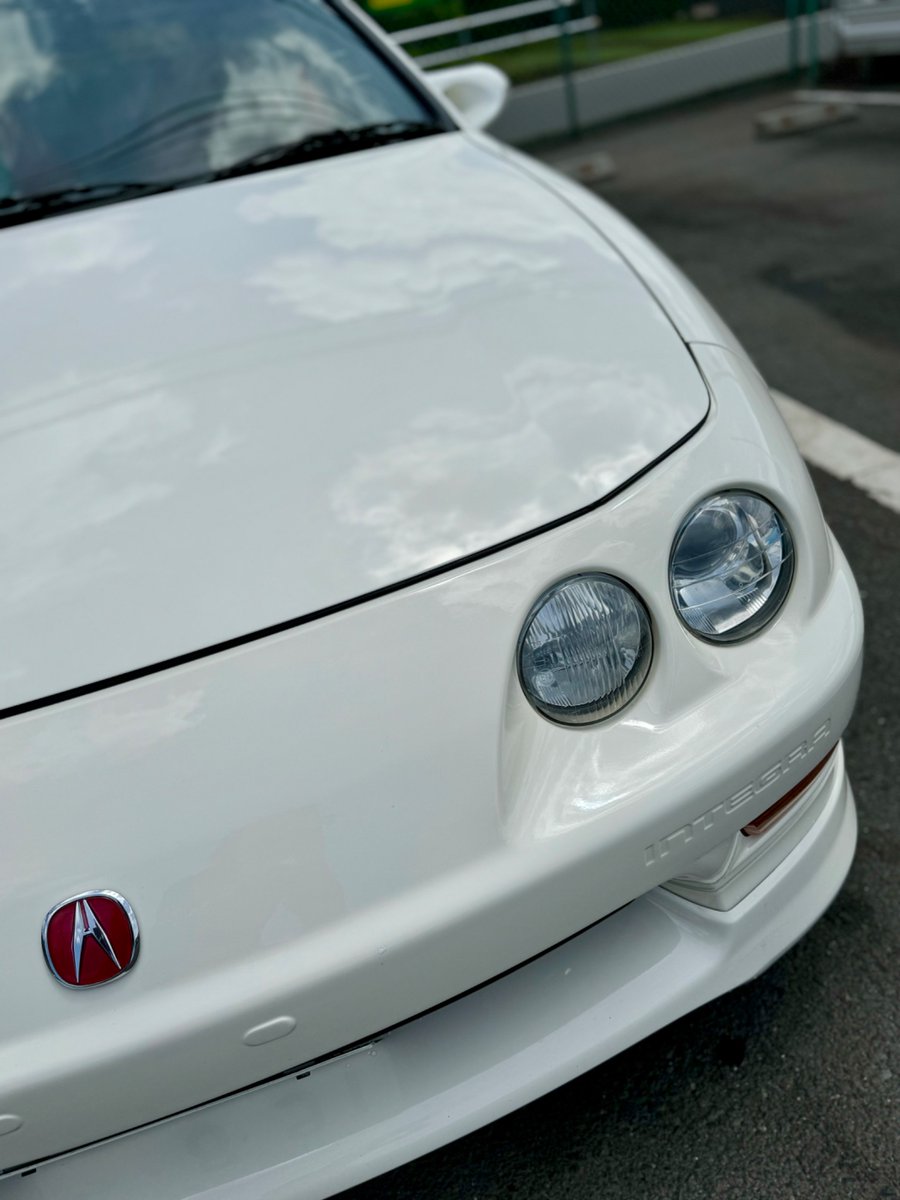 ヘッドライトが車検に通らなくなってしまいました（ ;  ; ）検査基準が変わったのか法の改正なのか詳しいことは知りませんが、これまで安全に走行できていた車を基準が変わったからと走れない車扱いするのはおかしくないですか？