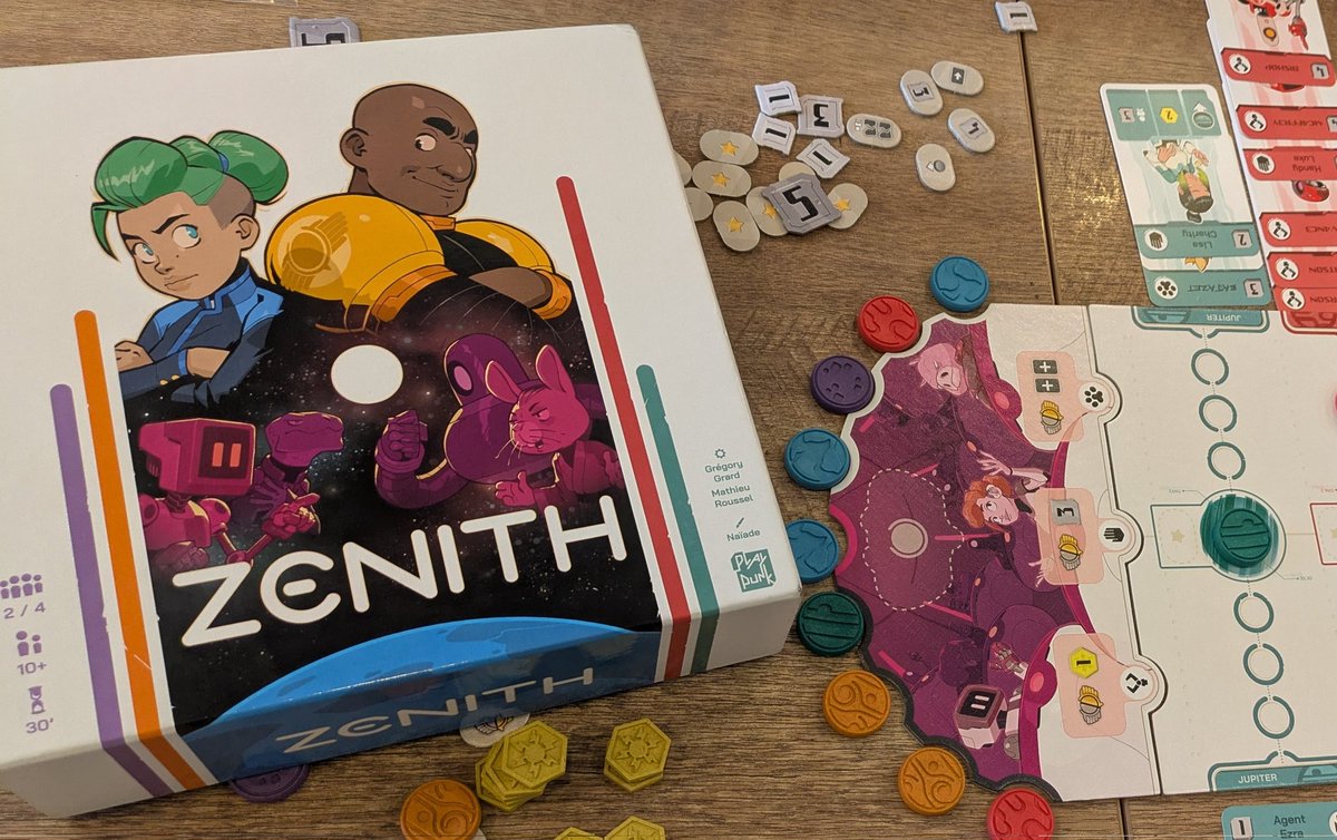 qon40416144's tweet image. Zenith、5色の玉(?)を取り合うカードを使った2人用綱引きゲーム。手札はガチャ引きで、与えられたもので上手いことやり繰りしなさいな感じが、なかなか苦しい。こりゃ負けた〜と思ったとろから、相手のカード運のなさに救われ逆転。ゼニシウムは裏切らない!