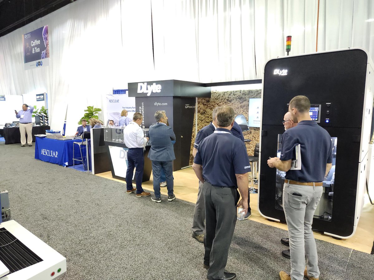 Gpainnova's tweet photo. ⏳ Last day at #OMTEC2025! 🏙️
Visit #GPAINNOVA at booth 564 to see #DLyte in action—revolutionizing #SurfaceFinishing for cobalt-chrome & titanium #implants.
Don’t miss our #DryLyte tech transforming #MetalTreatment! ✨🦿
#Chicago #polishing #electropolishing #OMTEC https://t.co/qEnJ8QBXou