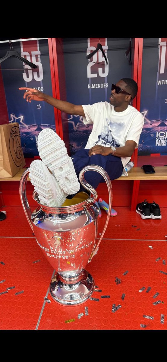 carter917595's tweet photo. C’est nous les champions d’Europe 🏆🥇❤️🔵 https://t.co/KqbG1nAM28