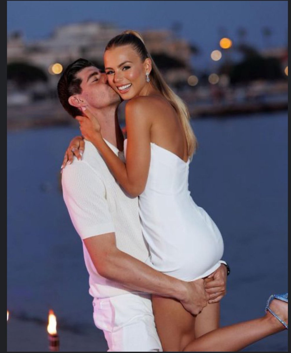 bu2z tweet media
