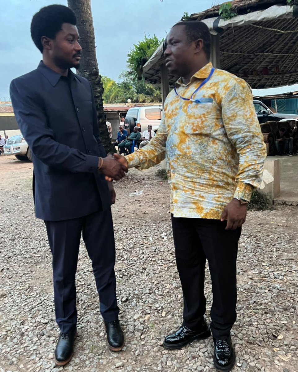 AdesemaP's tweet photo. Étant qu'Avocat pesant de ce pays,la jeunesse congolaise toute entière demande au Président @HonoreMvula1 d'être dans le collectif des avocats qui défendent le Ministre @ConstantMutamba,car l'expérience du Maître #MVULA en droit fera une grande réussite dans l'affaire MUTAMBA. https://t.co/3VXZ4AUxLH