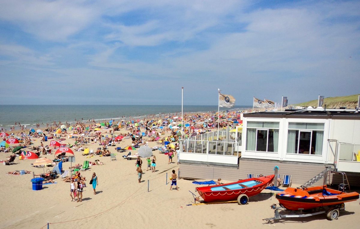 ☀️🏖️ Komende dagen wordt het mooi weer, ook op strand Castricum aan Zee. Check de parkeermogelijkheid via 👉 paanzee.nl. Kom verder zoveel mogelijk met de (huur)fiets, bromfiets of lopend. 🅿️🚲