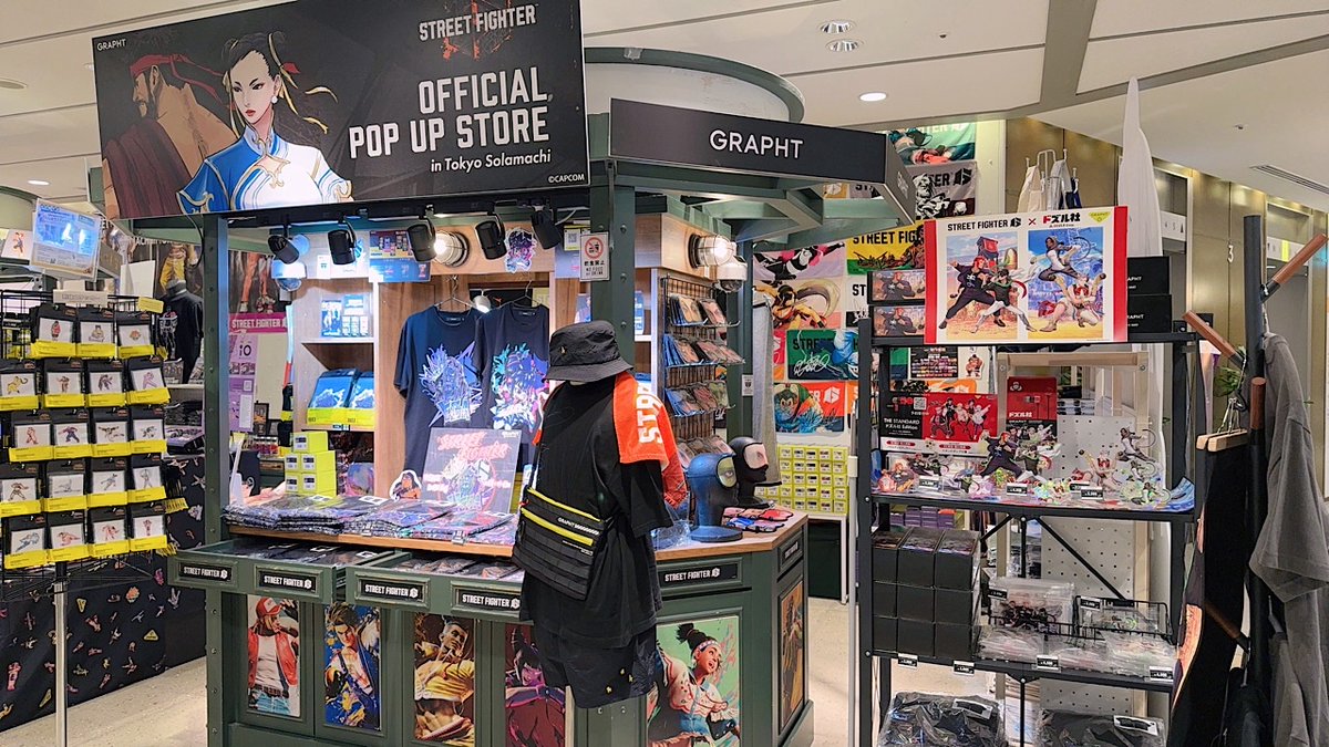 shishirobotan's tweet image. 【スト6 OFFICIAL POP UP STORE in 東京ソラマチ】

遊びに行ってきました～！GRAPHTさんとのコラボアケコン 『iO 獅白杯3rd Edition』も展示されてます🕹️（メッセージ残してきたでよ😎）

7/1(火)まで開催中なのでよかったら遊びにいってみてね☺️

📍場所とかの詳細！：store.grapht.tokyo/blogs/events/s……