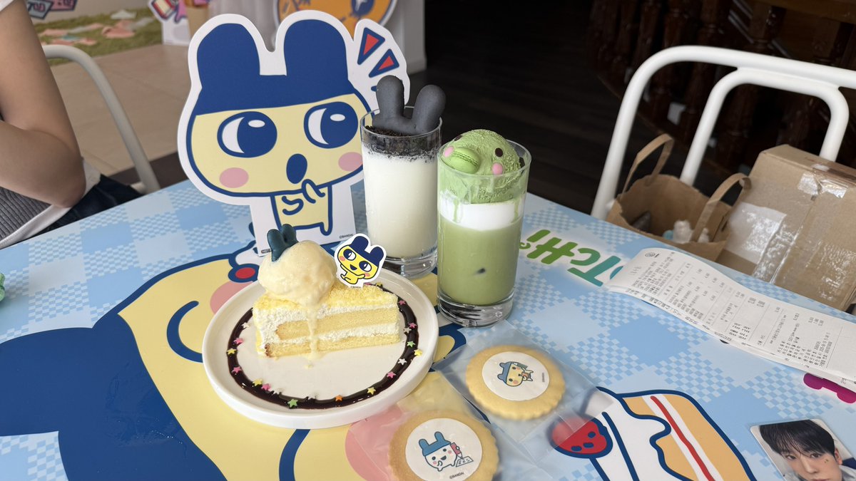 pizzabh92's tweet photo. #Tamagotchi #다마고치 #다마고치콜라보카페 #반다이남코코리아 #투니크 https://t.co/XTaQ1Y9G7v