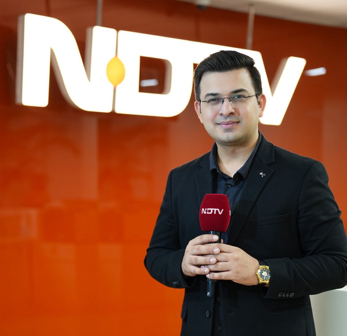 Now ‘Consulting Editor’ at NDTV.  July से रात 8 बजे होगी आप लोगों से TV पर भी होगी मुलाक़ात। 

Digital पर जो जैसा काम हम आज कर रहे, वो वैसा ही चलता रहेगा। फिर भी अगर सवाल है क्यों ? क्या ज़रूरत ? अच्छा तो था ?  तो जवाब है भरोसा रखिए। Aajtak छोड़ते वक्त भी सोच थी, NDTV से जुड़ते