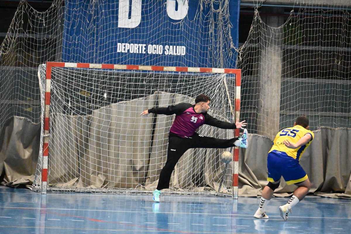 🎂 Hoy es el cumpleaños del portero de nuestro primer equipo, Lucca Blanco.

🥳 ¡MUCHÍSIMAS FELICIDADES, Lucca!

#LaFuerzaDelVerde 💚💪