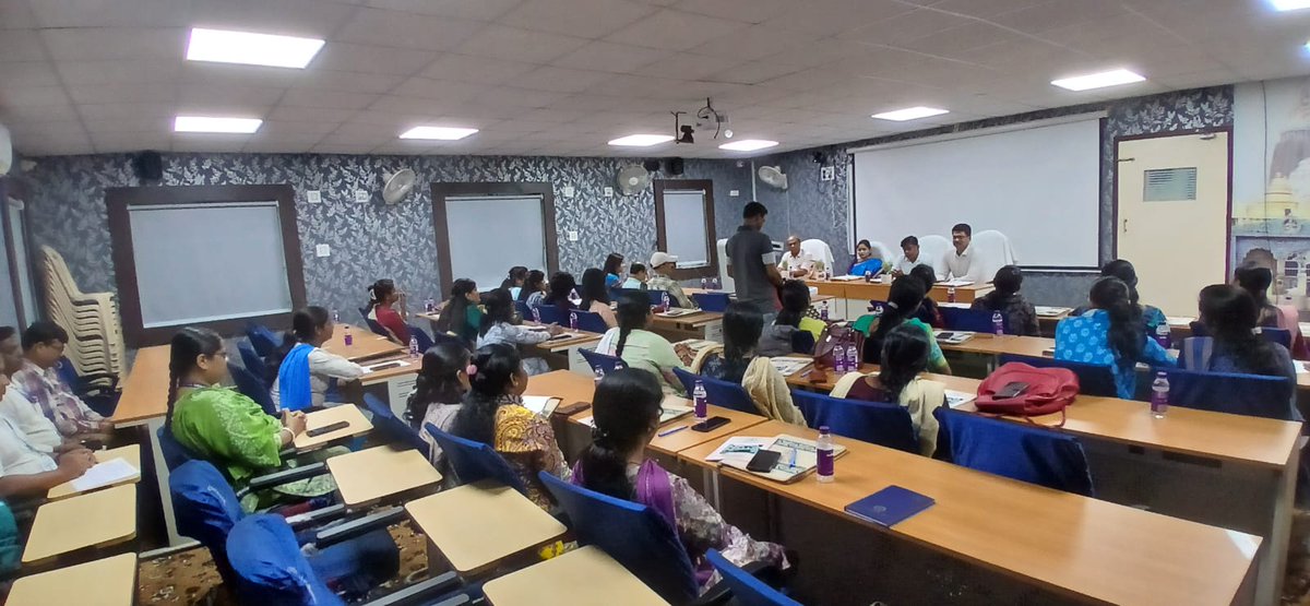 Labour & ESI Dept. Government of Odisha (@lesiodisha) on Twitter photo ЁЯУНрмнрнБрммрмирнЗрм╢рнНрн▒рм░ рмдрм╛ рнзрно.рнжрнм.рнирнжрнирнл рм░рм┐рмЦред
рм╢рнНрм░рмо рммрм┐рмнрм╛рмЧ, рмУрмбрм╝рм┐рм╢рм╛ рмжрнНрн▒рм╛рм░рм╛ рм░рм╛рмЬрнНрнЯ рм╢рнНрм░рмо рм╕рмВрм╕рнНрмерм╛рми рмЖрмирнБрмХрнВрм▓рнНрнЯрм░рнЗ рмУ рмХрм░рнНрмормЪрм╛рм░рнА рм░рм╛рмЬрнНрнЯ рммрнАрморм╛ рмпрнЛрмЬрмирм╛ (рмЗрм╕рмЖрмЗ) рмирм┐рм░рнНрмжрнНрмжрнЗрм╢рм╛рм▓рнЯ рм╕рм╣рмпрнЛрмЧрм┐рмдредрм░рнЗ рмирм░рнНрм╕рм┐рмВ рмЕрмлрм┐рм╕рм░ рмУ рмП.рмПрми.рмПрмо. рморм╛рмирмЩрнНрмХ рмирм┐рмормирнНрмдрнЗ рмПрмХ рмжрнБрмЗ рмжрм┐рммрм╕рнАрнЯ рмдрм╛рм▓рм┐рмо рмХрм╛рм░рнНрмпрмХрнНрм░рмо ЁЯПЫя╕Прм░рм╛рмЬрнНрнЯ рм╢рнНрм░рмо рм╕рмВрм╕рнНрмерм╛рмирм░ рм╕рморнНрморм┐рм│рмирнА рмкрнНрм░рмХрнЛрм╖рнНрмарм░рнЗ рмЙрмжрмШрм╛рмЯрм┐рмд рм╣рнЛрмЗрмпрм╛рмЗрмЫрм┐ ред ЁЯУНрмнрнБрммрмирнЗрм╢рнНрн▒рм░ рмдрм╛ рнзрно.рнжрнм.рнирнжрнирнл рм░рм┐рмЦред
рм╢рнНрм░рмо рммрм┐рмнрм╛рмЧ, рмУрмбрм╝рм┐рм╢рм╛ рмжрнНрн▒рм╛рм░рм╛ рм░рм╛рмЬрнНрнЯ рм╢рнНрм░рмо рм╕рмВрм╕рнНрмерм╛рми рмЖрмирнБрмХрнВрм▓рнНрнЯрм░рнЗ рмУ рмХрм░рнНрмормЪрм╛рм░рнА рм░рм╛рмЬрнНрнЯ рммрнАрморм╛ рмпрнЛрмЬрмирм╛ (рмЗрм╕рмЖрмЗ) рмирм┐рм░рнНрмжрнНрмжрнЗрм╢рм╛рм▓рнЯ рм╕рм╣рмпрнЛрмЧрм┐рмдредрм░рнЗ рмирм░рнНрм╕рм┐рмВ рмЕрмлрм┐рм╕рм░ рмУ рмП.рмПрми.рмПрмо. рморм╛рмирмЩрнНрмХ рмирм┐рмормирнНрмдрнЗ рмПрмХ рмжрнБрмЗ рмжрм┐рммрм╕рнАрнЯ рмдрм╛рм▓рм┐рмо рмХрм╛рм░рнНрмпрмХрнНрм░рмо ЁЯПЫя╕Прм░рм╛рмЬрнНрнЯ рм╢рнНрм░рмо рм╕рмВрм╕рнНрмерм╛рмирм░ рм╕рморнНрморм┐рм│рмирнА рмкрнНрм░рмХрнЛрм╖рнНрмарм░рнЗ рмЙрмжрмШрм╛рмЯрм┐рмд рм╣рнЛрмЗрмпрм╛рмЗрмЫрм┐ ред