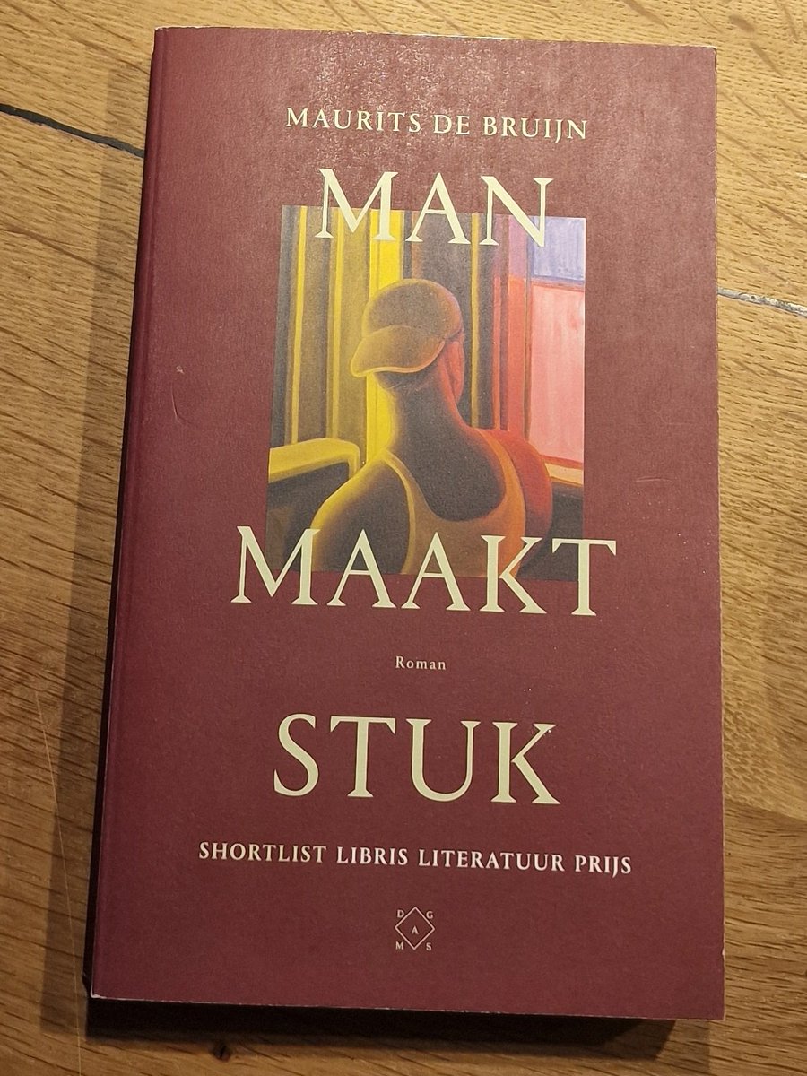 Man maakt stuk - Maurits de Bruijn
"Wat die man en vrouw onthulden was dat niemand onderaan de ladder wil staan, niemand het ultieme slachtoffer wil zijn, het is allemaal nog te verteren zolang je weet dat iemand - wie dan ook - het slechter heeft dan jij." #boekperweek 41/52