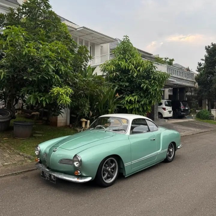 HoldenKlasik's tweet photo. For Sale:

VW Karmanghia Tahun 1961
Warna Hijau Muda
Full Restorasi
Surat kawinan lengkap, nomor mesin dan stnk panjang

Harga: 9XX  jt 
Lokasi: Cibubur
081288261813 https://t.co/g4RPzLeDjS