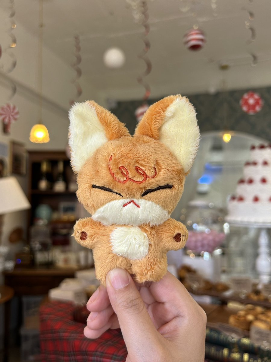 FLUFFiNiTE's tweet photo. 규여우가 생각보다 실물파여서 1번파였던 사진작가님도 실물을 보시곤 2번파가되셨습니다.

사실 둘 다 귀여운데 두개의 장점을 섞어  2번을 베이스로 앞머리를 길게, 눈을 어둡게 하여, 귀를 약간크게하여 3번처럼 진행을 할까 합니다. 

타래로 화보사진 올라갑니다! https://t.co/CxDPXvWzGS