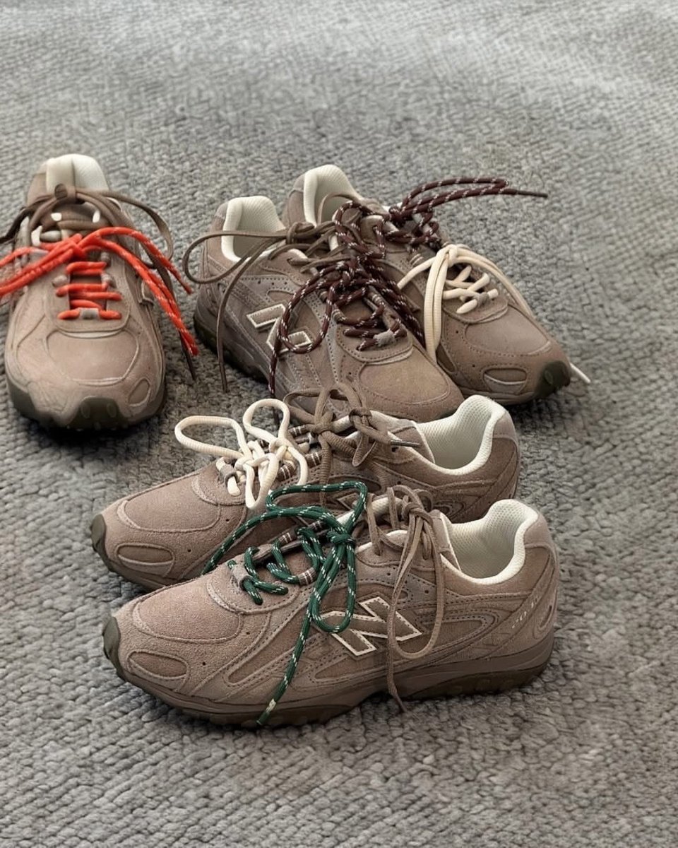beigefield_co's tweet photo. 🧉 new balance 204L unisex !
มาแล้วว~ sneaker สีน้ำตาลใส่ง่าย แมทช์กับอะไรก็ไม่หลุดเทรนด์รองเท้าคู่เดียวที่ครบทั้งสไตล์&amp;ใส่เดินสบาย รอ10-14วันหลังส่งออกเท่านั้นค้าบ

5990 free shipping

🍯 size 36-46.5 เดี๋ยวแปะตารางไซส์ไว้ให้นะค้า #newbalance #พรีออเดอร์ #พรีออเดอร์จีน #พรีจีน https://t.co/k6b1MmJwBs