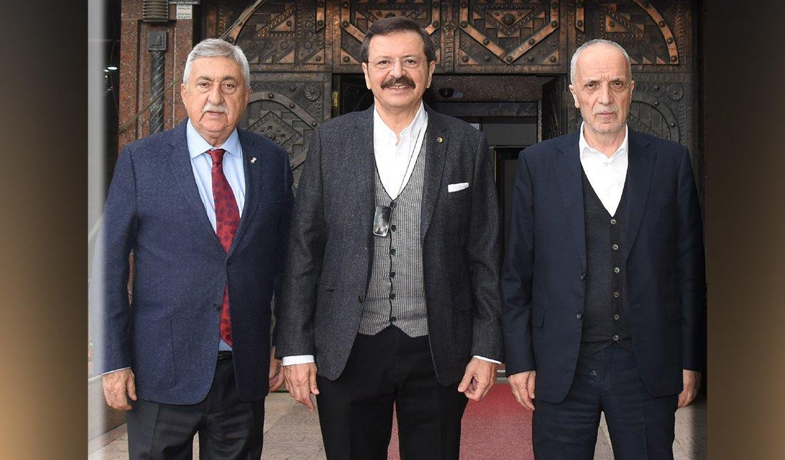 Sayın <a href="/B_Palandoken/">Bendevi Palandöken</a> Başkanım Sayın <a href="/RHisarciklioglu/">Rifat Hisarcıklıoğlu</a> başkanım
Sayın <a href="/turkiskonf/">TÜRK-İŞ</a> Başkanım Ergün bey Toplumun kanayan yarası Staj Çıraklik mağduriyetine desteginizi  yaşayamadığımız çocukluğumuzun iadesini istiyoruz

Tam Sigorta İçin
#SendikalarStajyerÇırağaDestekVerin