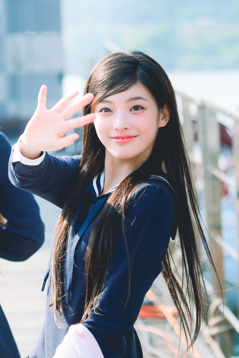 iroha pics tweet media