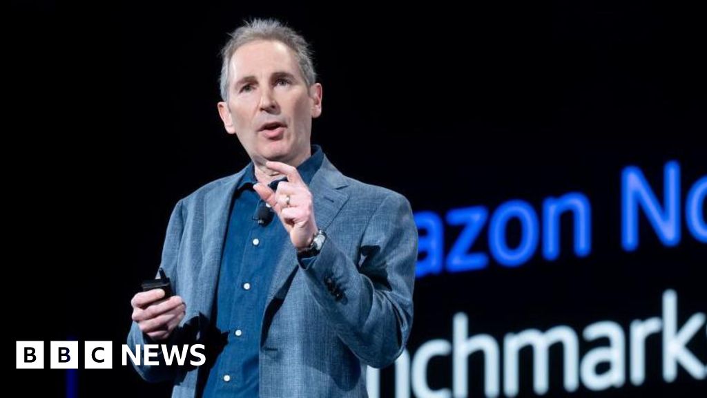 dot_coinn's tweet image. أكد رئيس أمازون أن الذكاء الاصطناعي سيؤدي إلى تقليص عدد الوظائف في الشركة. ما رأيكم في تأثير AI على سوق العمل؟ #تكنولوجيا #أمازون

#AmazonAI #JobReplacement #TechWorkforce #FutureOfWork