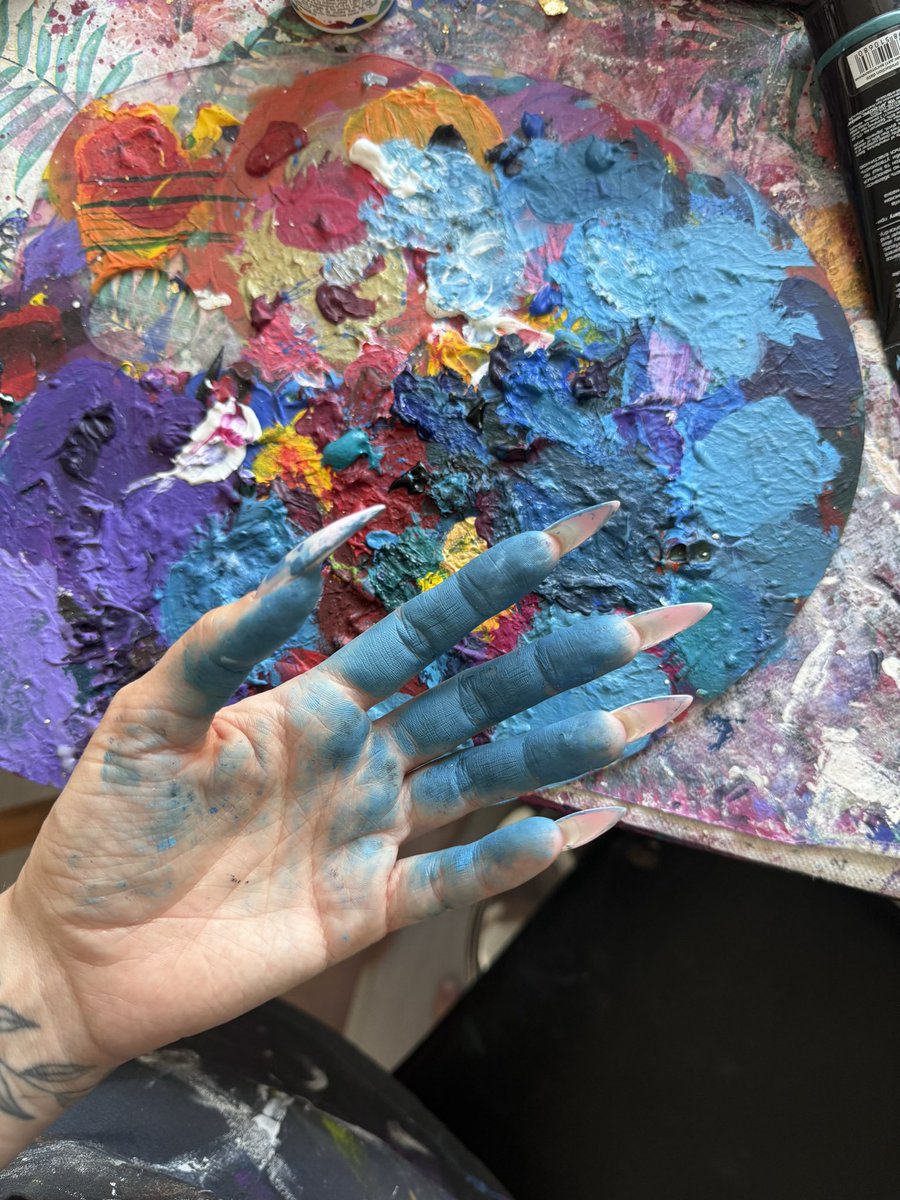 Mari 🪬 tweet media