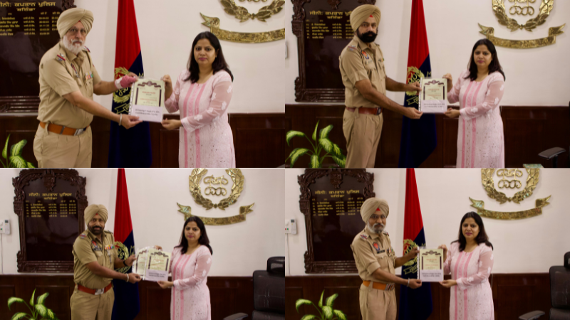 BathindaPolice's tweet photo. Honouring Excellence in Duty
For their outstanding performance and unwavering dedication, SSP Bathinda felicitated police personnel with DGP Commendation Discs, Class-1 Certificates, Rank, and cash rewards. #commendationdisc #ExcellenceInService #ProudToServe https://t.co/sCt4LaMzSm