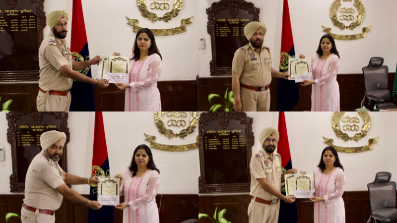 BathindaPolice's tweet photo. Honouring Excellence in Duty
For their outstanding performance and unwavering dedication, SSP Bathinda felicitated police personnel with DGP Commendation Discs, Class-1 Certificates, Rank, and cash rewards. #commendationdisc #ExcellenceInService #ProudToServe https://t.co/sCt4LaMzSm