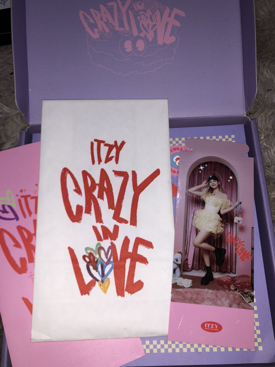 itzy album
₱20
free pf
reply "mine"