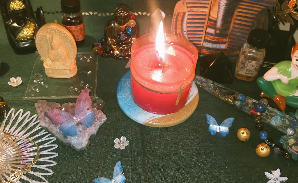 NAOE_one's tweet photo. 久しぶりに、部屋&amp; 心の浄化をしましたぁ〜😌💎✨
#瞑想 #meditation #浄化 #キャンドル
「2025.6.13🕯️💖」 https://t.co/IXLDQoGFfG