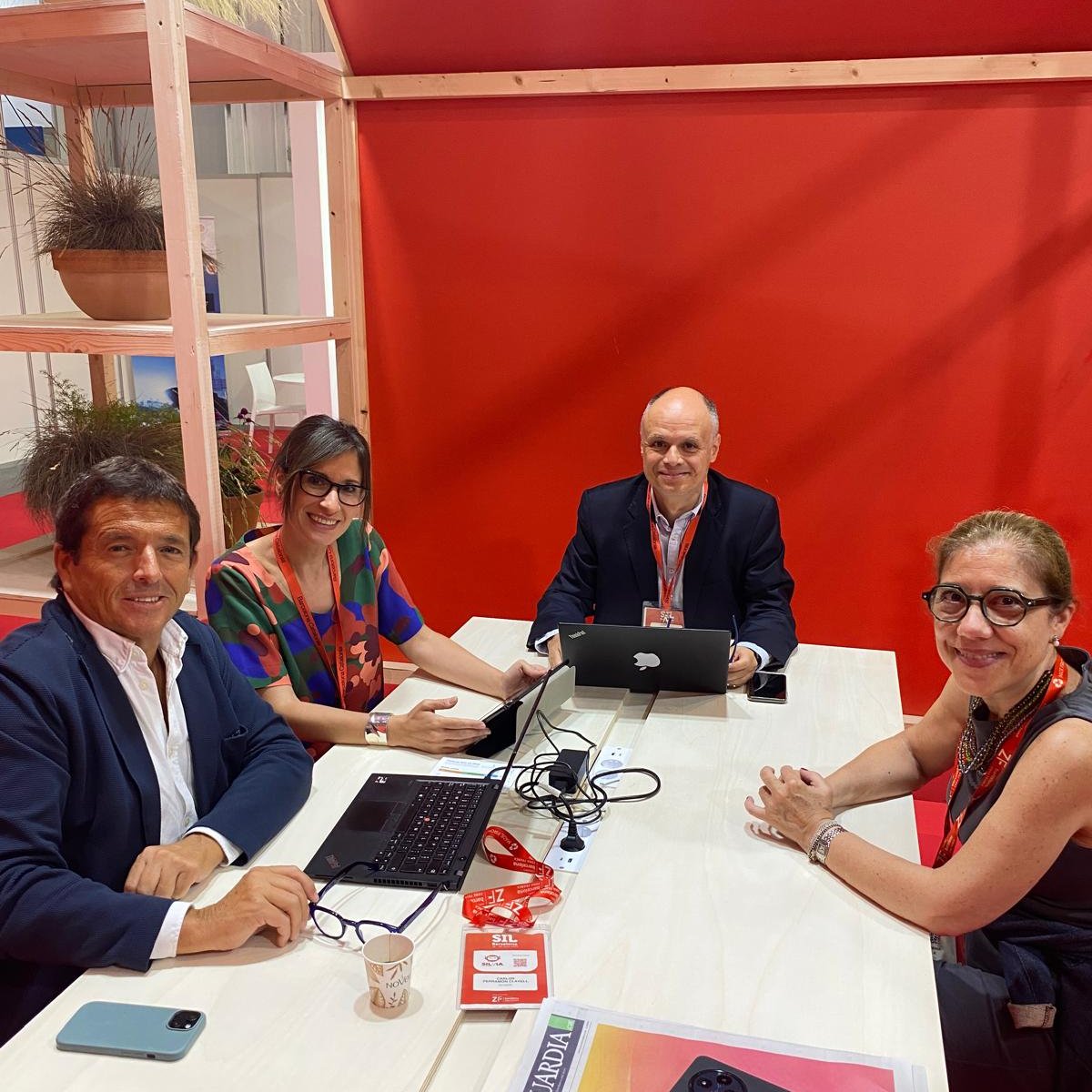 INCASÒL (@incasolcat) on Twitter photo 👋 L’equip comercial de l’INCASÒL ja és al <a href="/SILBarcelona/">SIL Barcelona</a> 2025!
Des de l’estand de la <a href="/gencat/">Generalitat de Catalunya</a> presentem sòl logístic per al futur:
📍 Logis Empordà, Conca d’Òdena, Vilarodona, Lleida, Tortosa i Tàrrega.
🔗 Vine i coneix les oportunitats!
#SIL2025 #Logística #EstandD414 👋 L’equip comercial de l’INCASÒL ja és al <a href="/SILBarcelona/">SIL Barcelona</a> 2025!
Des de l’estand de la <a href="/gencat/">Generalitat de Catalunya</a> presentem sòl logístic per al futur:
📍 Logis Empordà, Conca d’Òdena, Vilarodona, Lleida, Tortosa i Tàrrega.
🔗 Vine i coneix les oportunitats!
#SIL2025 #Logística #EstandD414