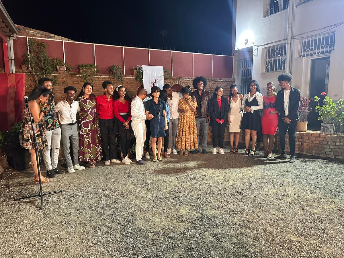 🥳🫰On 13 and 14 June, more than 15 young artists accomplished 1 mission: to show the youth artistic creativity with an interactive touch, in music, song, dance, drawing and painting! Thank you to all the artists and everyone who took part in La Nuit des Idées #asmara #Eritrea