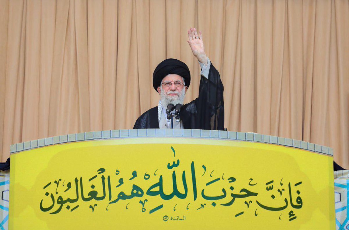 ks99777's tweet photo. #Iran 
#هيهات_منا_الذلة https://t.co/Q6M397nMsG