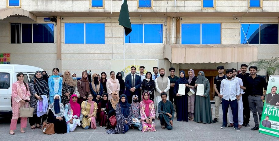 NumsOfficial's tweet image. NUMS GYM Club held an inspiring Student Engagement Session on May 15 with Mr. Fahad Shahbaz from the PM Youth Programme. From youth initiatives to PM-signed certificates, the event celebrated student leadership &amp;amp; sustainability! 

#NUMS #GreenYouthMovement #PMYouthProgramme