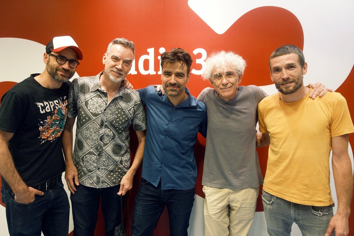 Ya puedes escuchar el paso de <a href="/anautoficial/">ANAUT</a> y #ove por <a href="/ComoLoOyes_R3/">Como Lo Oyes</a> de <a href="/radio3_rne/">Radio 3</a>
con <a href="/santiagoalcanda/">Santiago Alcanda</a> !!
<a href="/CalaveritaRcrds/">Calaverita Records</a>
📷 yo
Entrevista y acústicos aquí :)
rtve.es/play/audios/co…