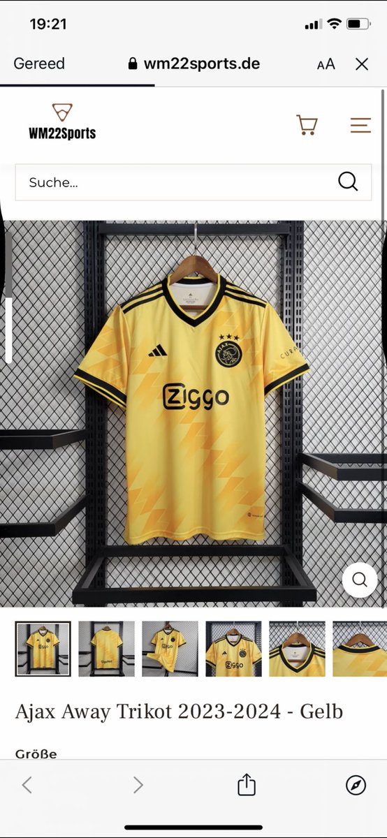 MitchErven's tweet photo. @Inside_020 @Footy_Headlines Is toch niet zo moeilijk om een goed uitshirt te maken, doe dan deze (met oude logo). https://t.co/4djIqjJSAP