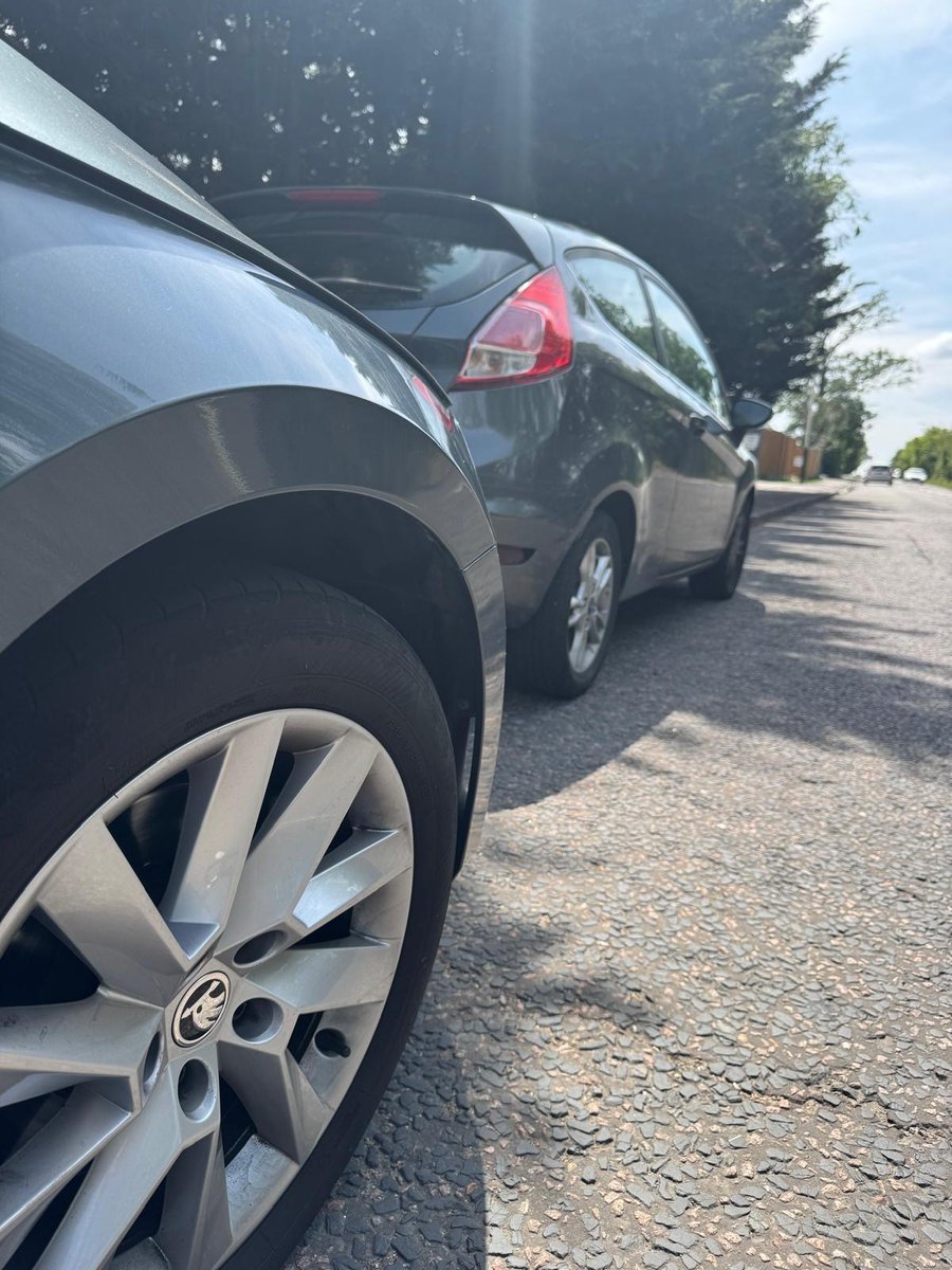 MPSHavering's tweet image. #HJTF stopped a vehicle in Harold Hill and arrested the driver who was wanted. A search of the vehicle recovered a quantity of class A drugs valued at approximately £2000, cash and an offensive weapon.
The driver has now been charged and remanded for numerous offences.