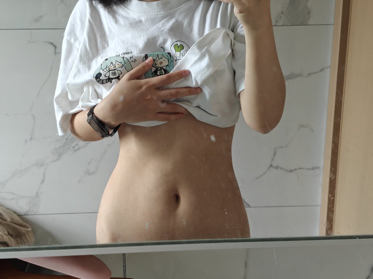 xianian9's tweet photo. 最近都没更新，更新一张在减肥的图 https://t.co/kkiZWWjhSO