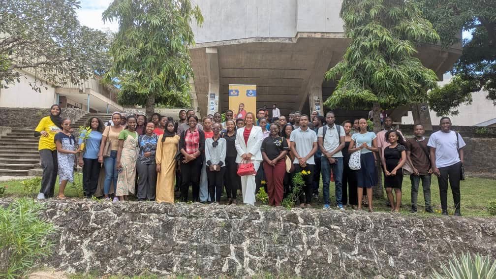 GenEmpowerTz's tweet photo. One session can change a career path? It just did.✨

#GenEm Cohort 5 from @UdsmOfficial &amp; @ChuokikuuArdhi dived into Telecom &amp; FinTech with @YasTanzania_, and Yvonne Mashuda.💡

Bridging learning with leadership to build future ready talent. 🚀

#GenEm #OwnYourFuture 🧡💙 https://t.co/R8l5nXQXEI