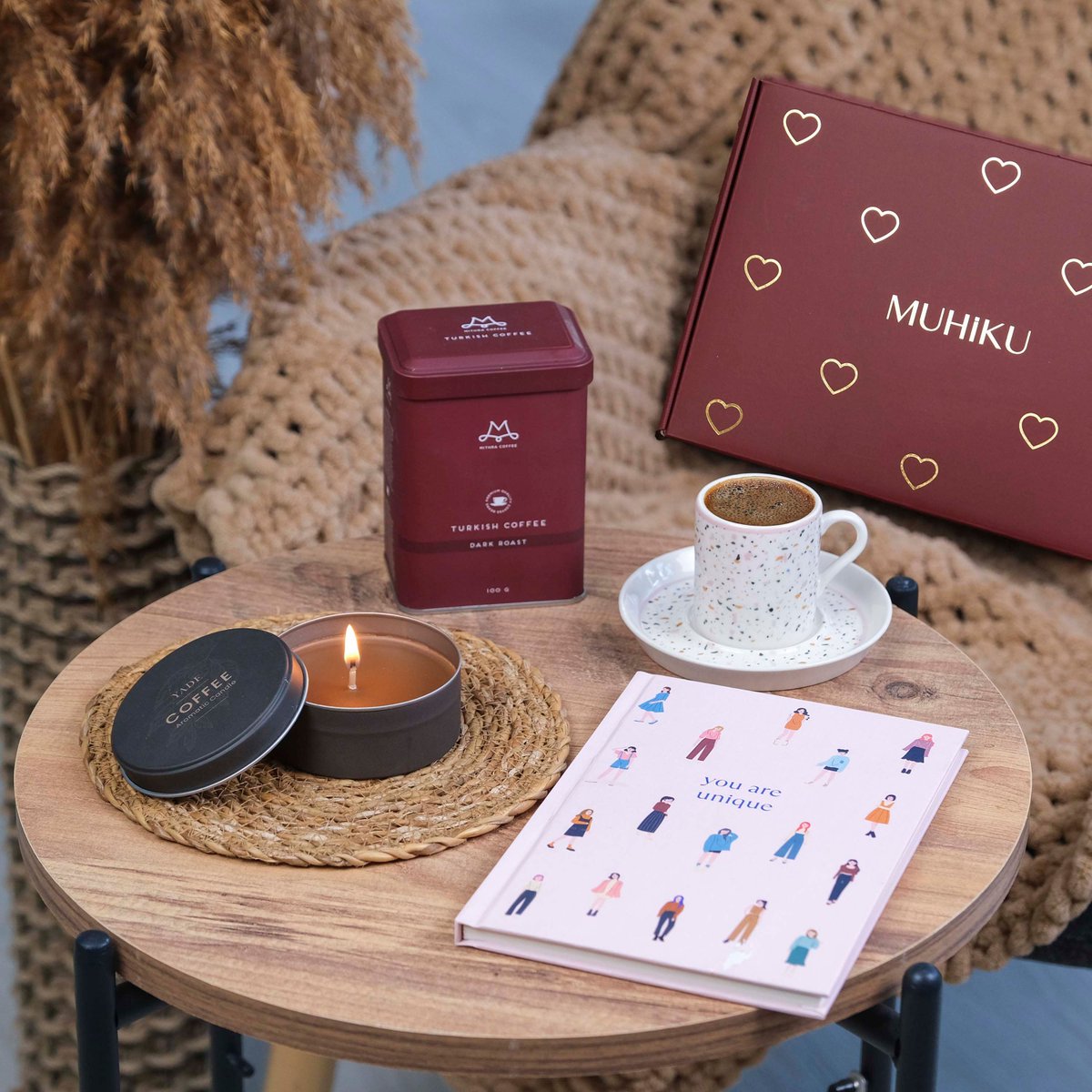 Hediye kutularımız sadece sevdiklerinize değil, kendinize de güzel bir sürpriz olabilir. 🎁 🥳

Özenle hazırladığımız özel koleksiyonumuzu inceleyin; her biri keyifli anlarınıza eşlik edecek, sizi mutlu edecek ürünleri seçin. 💗 🎉

Mutlu anlarınızı unutulmaz kılmak için şimdi