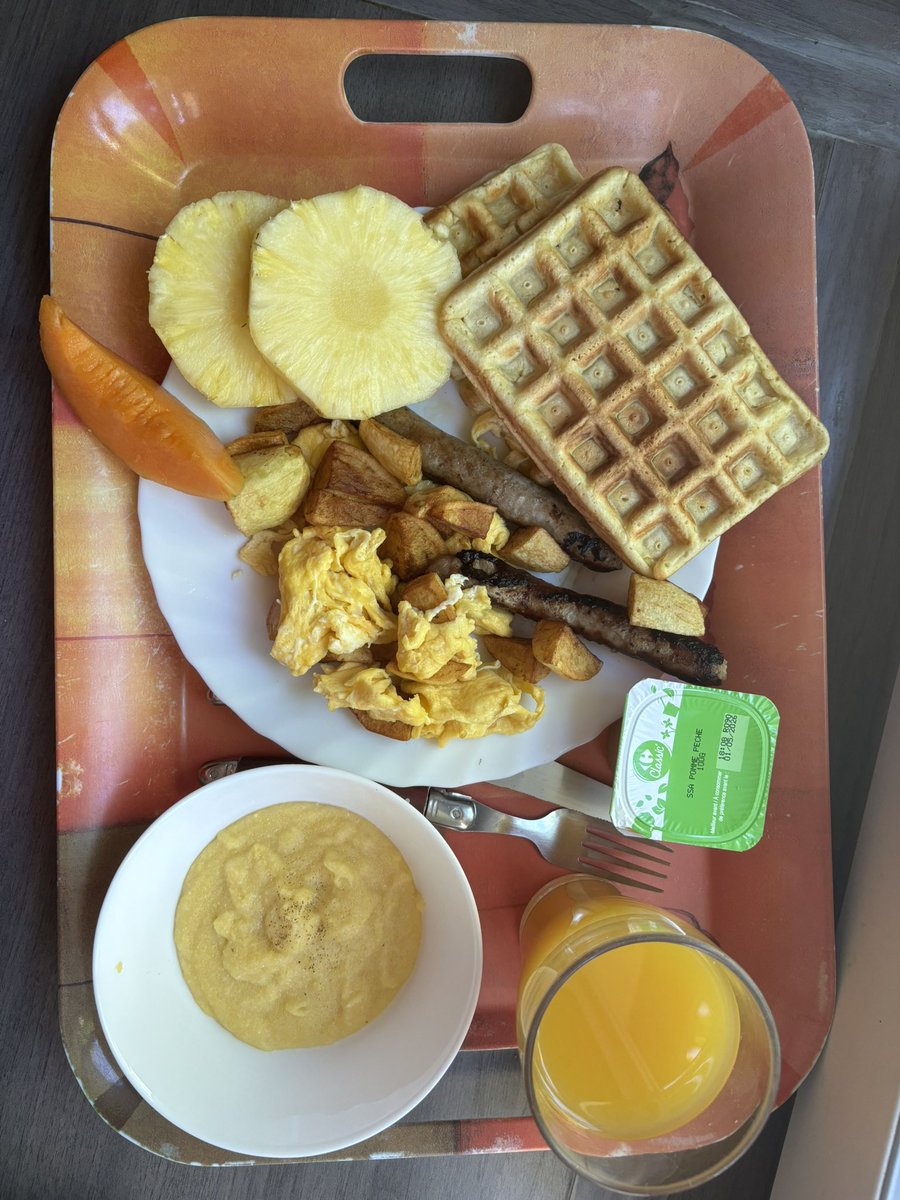 urbeysa's tweet photo. IF YOU AIN’T GOT NO GRITS?????? #CCTPARIS https://t.co/aIHakzm4HB