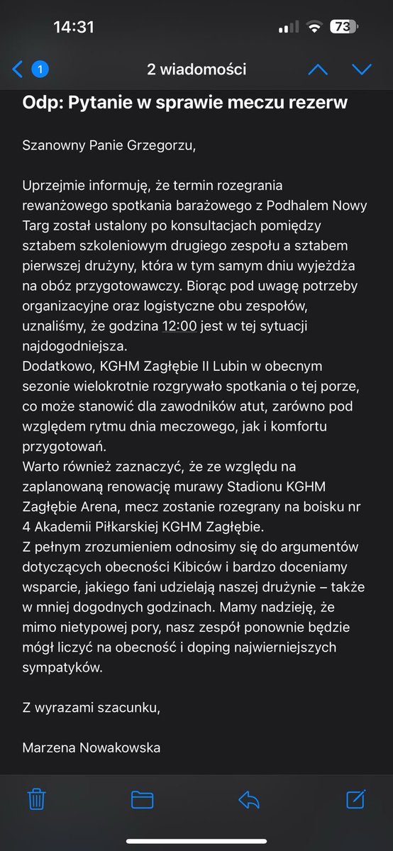 GrzechuLubin's tweet photo. - W czasie meczu rezerw pierwsza drużyna miała trening 
- Z kadry rezerw na baraże pojechało tylko dwóch młodych bramkarzy
- 8 razy na 34 kolejki Zagłębie II grało o 12:00 (nigdy w środku tygodnia) https://t.co/ixCYf1oQjz